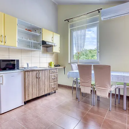 Radmila-4 By Interhome * Šilo