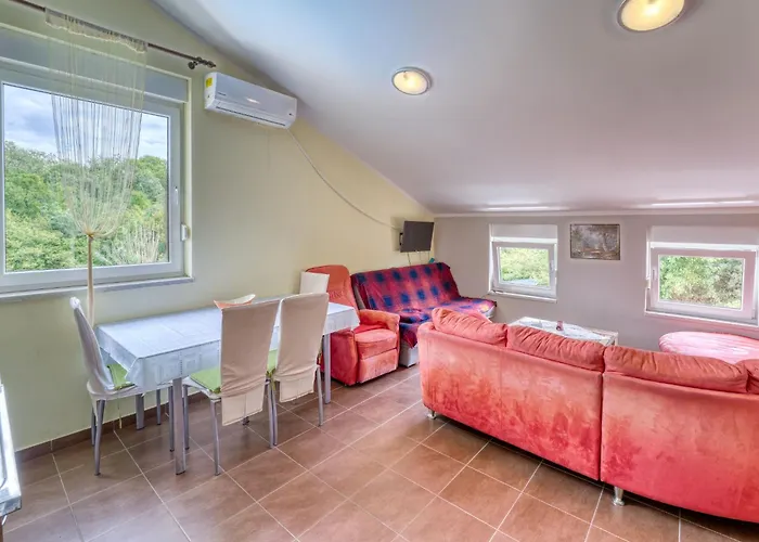 Radmila-4 By Interhome Apartmán