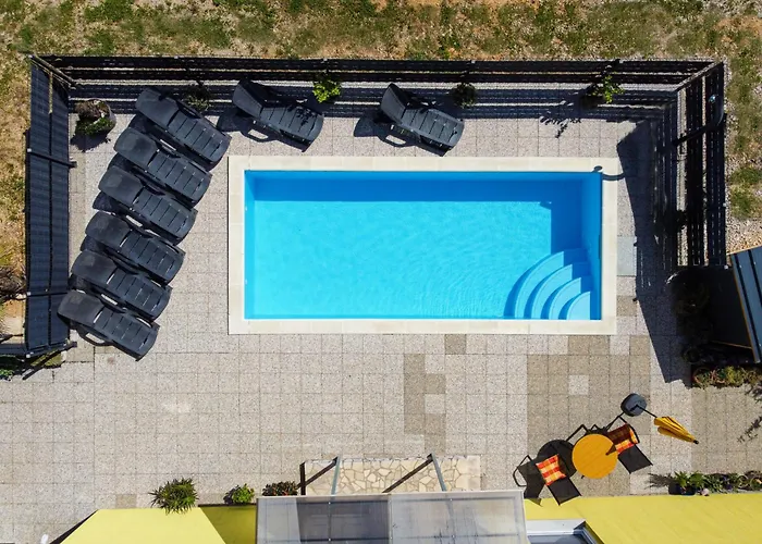 Radmila-4 By Interhome Šilo